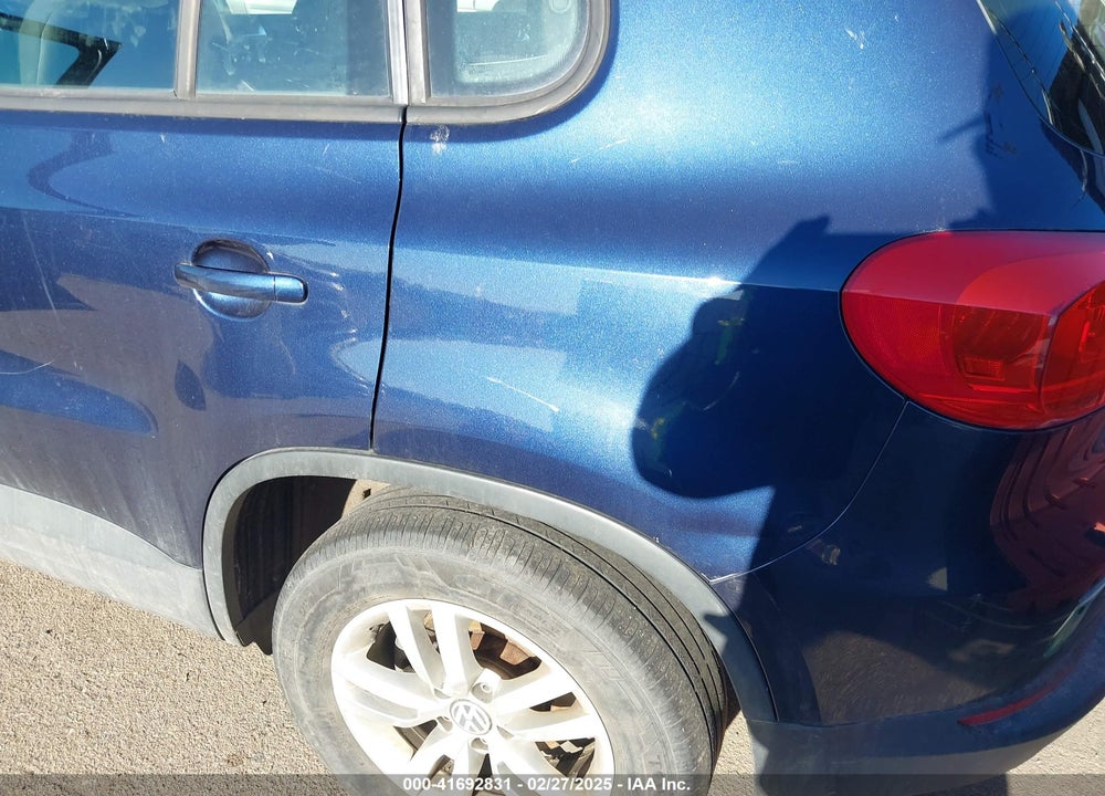 2013 VOLKSWAGEN TIGUAN VIN: WVGAV7AX3DW539270