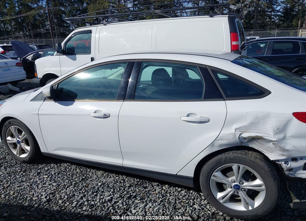 2014 FORD FOCUS VIN: 1FADP3F21EL443308