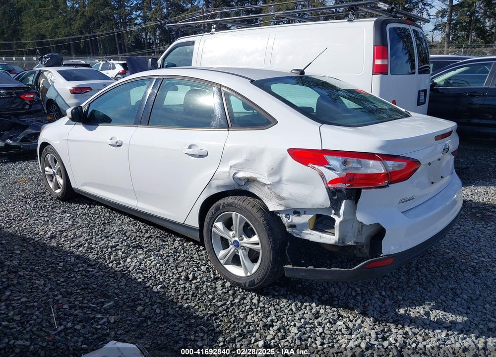 2014 FORD FOCUS VIN: 1FADP3F21EL443308