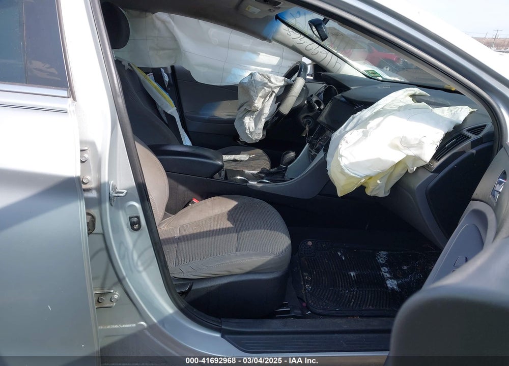 2011 HYUNDAI SONATA GLS VIN: 5NPEB4AC1BH096193