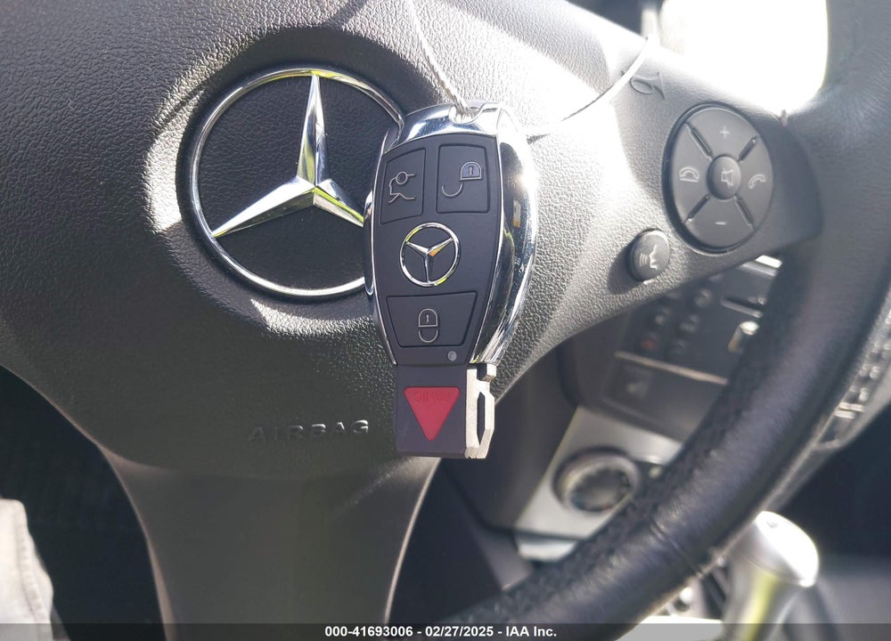 2009 MERCEDES-BENZ C VIN: WDDGF54X09F208087