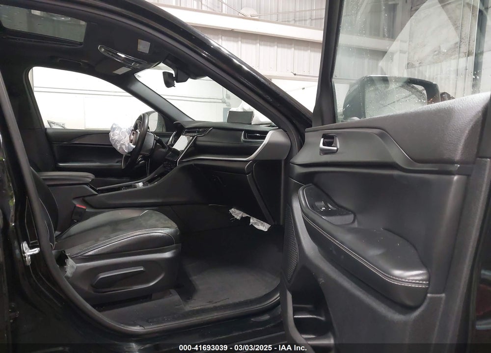 2023 JEEP GRAND CHEROKEE L VIN: 1C4RJKAG2P8816179