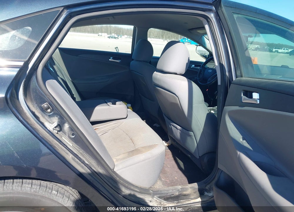 2011 HYUNDAI SONATA VIN: 5NPEB4AC7BH014466