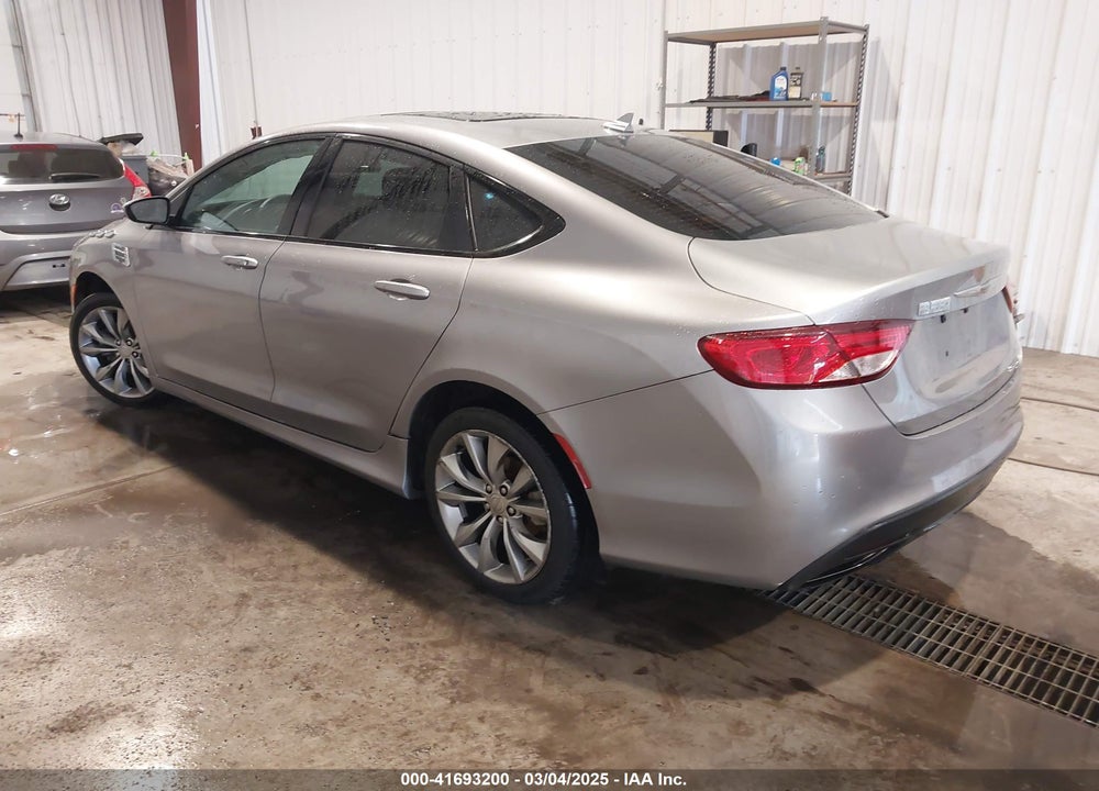 2016 CHRYSLER 200 VIN: 1C3CCCBB6GN178582
