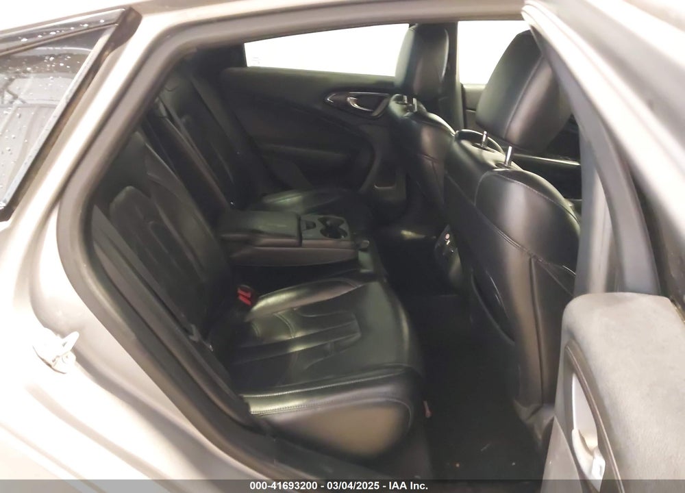 2016 CHRYSLER 200 VIN: 1C3CCCBB6GN178582
