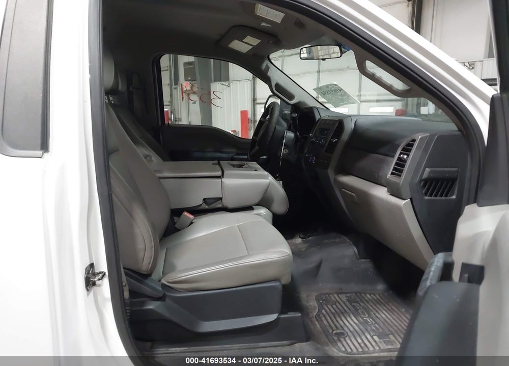 2017 FORD F-250 VIN: 1FDBF2A64HEC81896