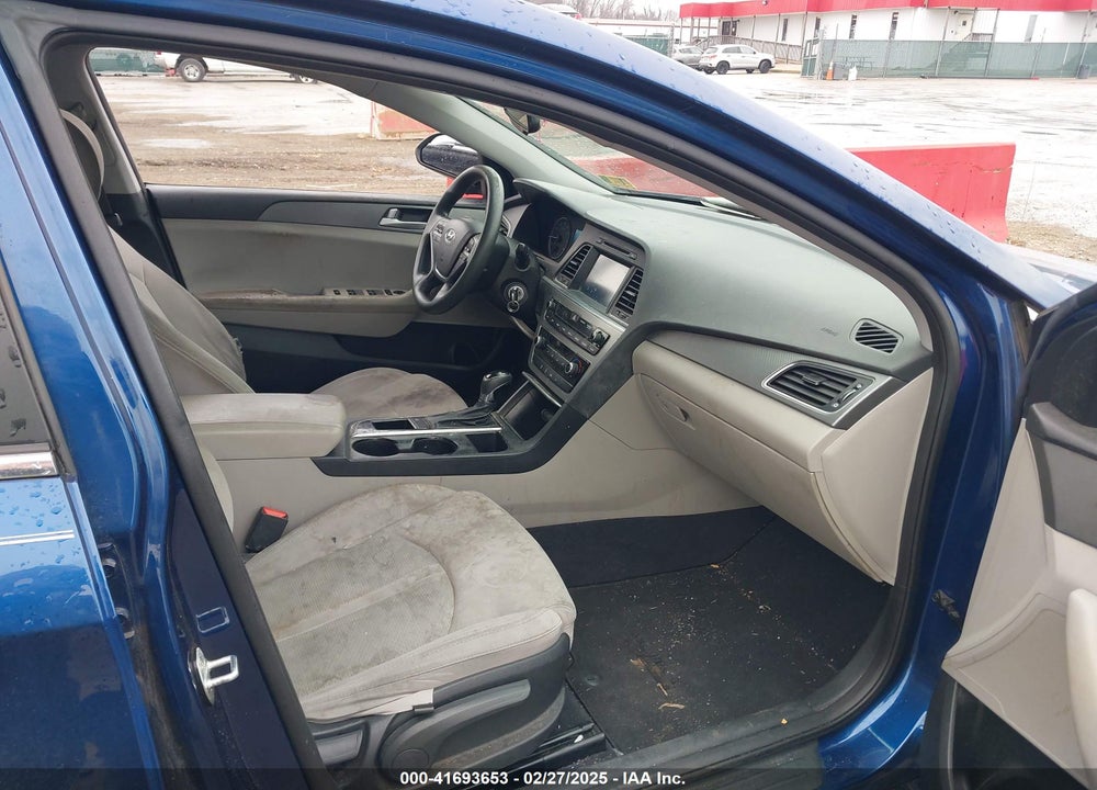 2016 HYUNDAI SONATA SE VIN: 5NPE24AF1GH304719