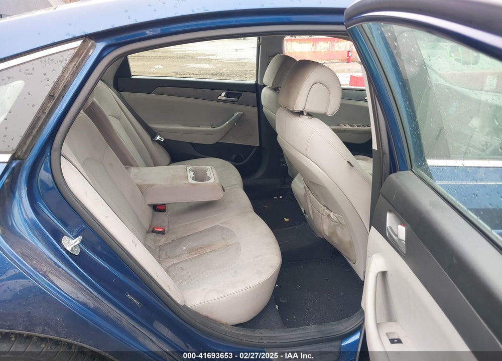 2016 HYUNDAI SONATA SE VIN: 5NPE24AF1GH304719