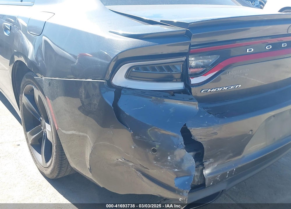 2018 DODGE CHARGER VIN: 2C3CDXCTXJH142390