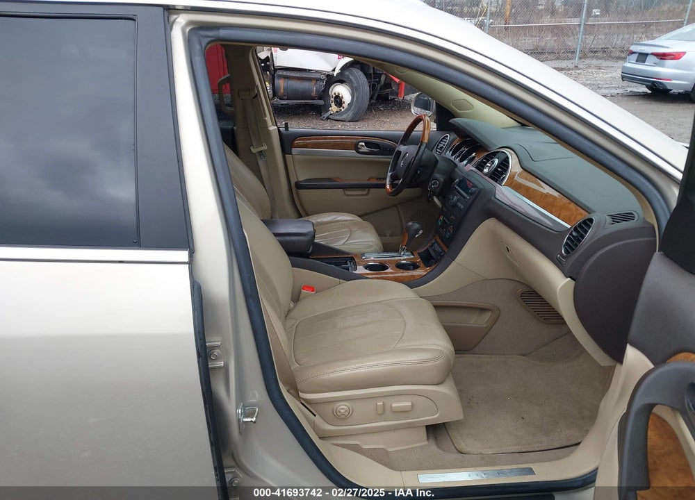 2008 BUICK ENCLAVE CXL VIN: 5GAEV237X8J191526