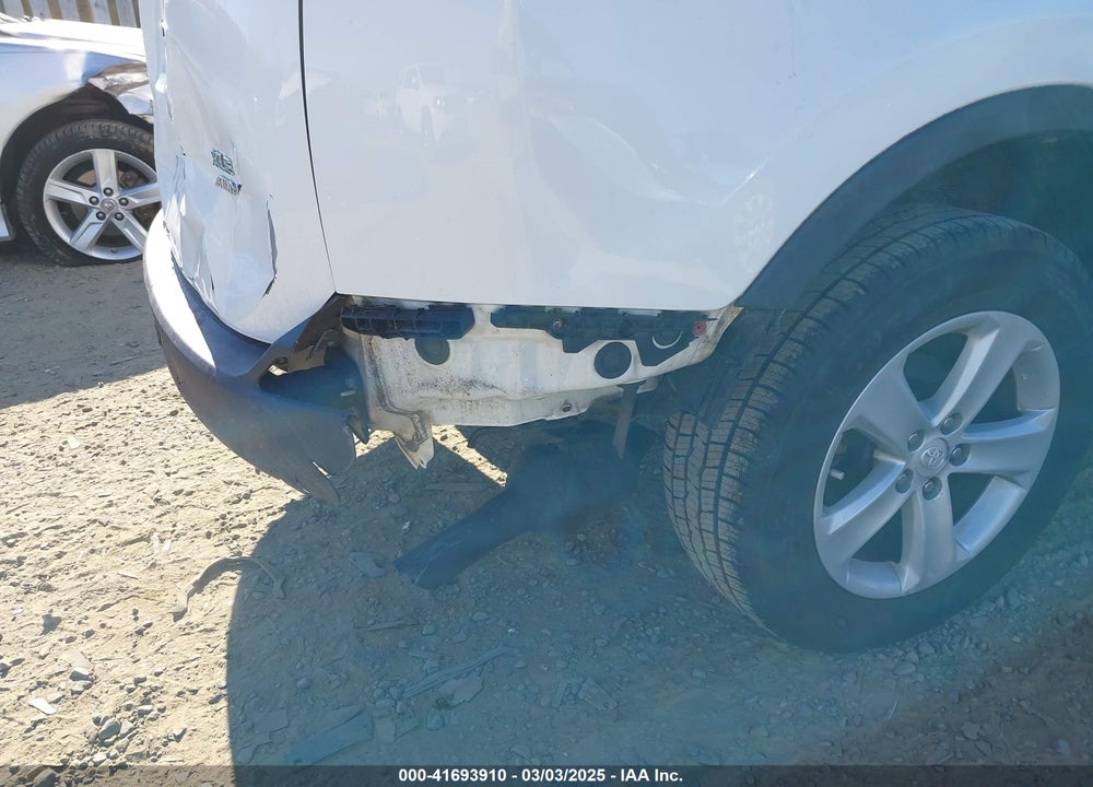 2014 TOYOTA RAV4 XLE VIN: 2T3RFREV9EW169564