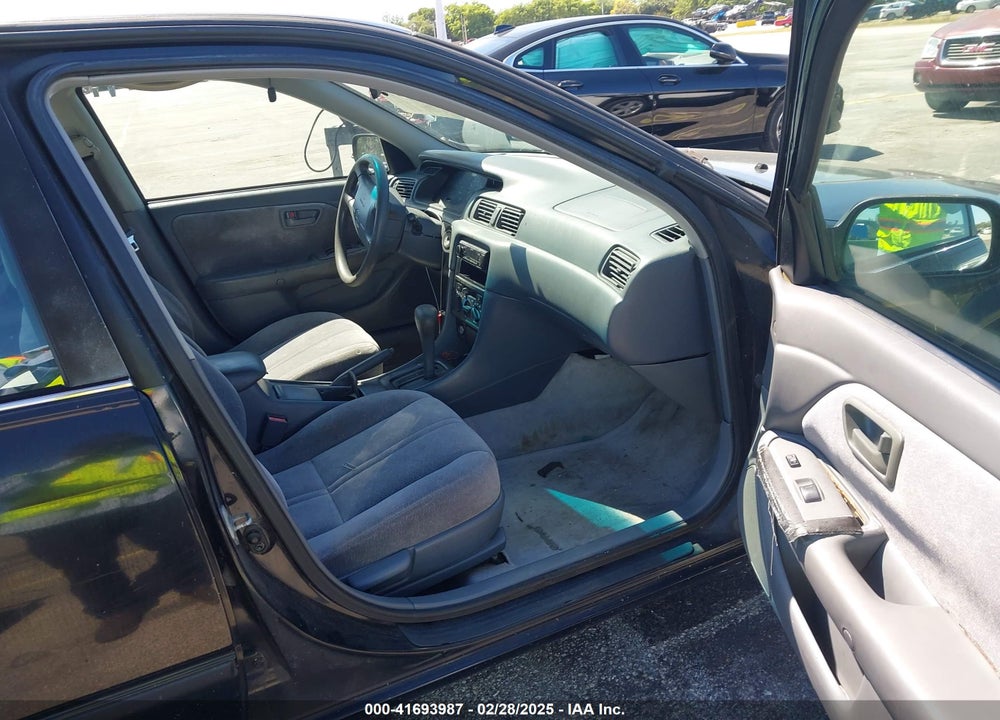 1998 TOYOTA CAMRY VIN: 4T1BG22K4WU334642