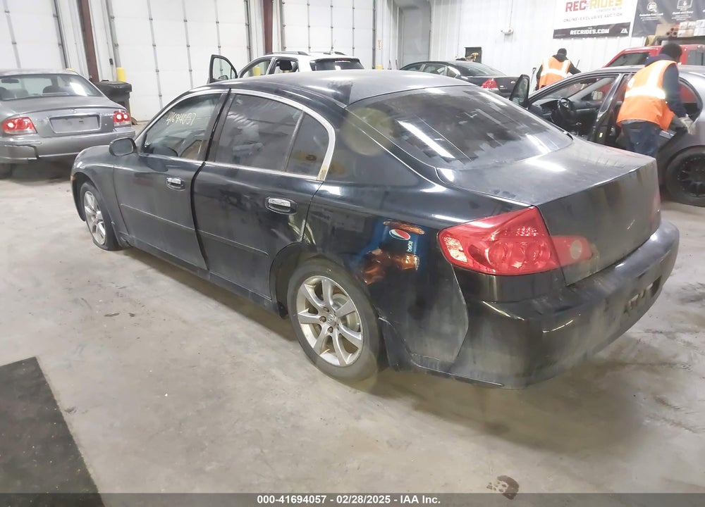 2005 INFINITI G35X VIN: JNKCV51F25M310700