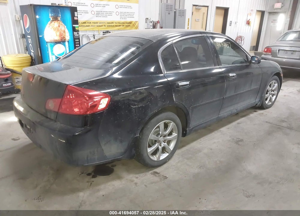 2005 INFINITI G35X VIN: JNKCV51F25M310700