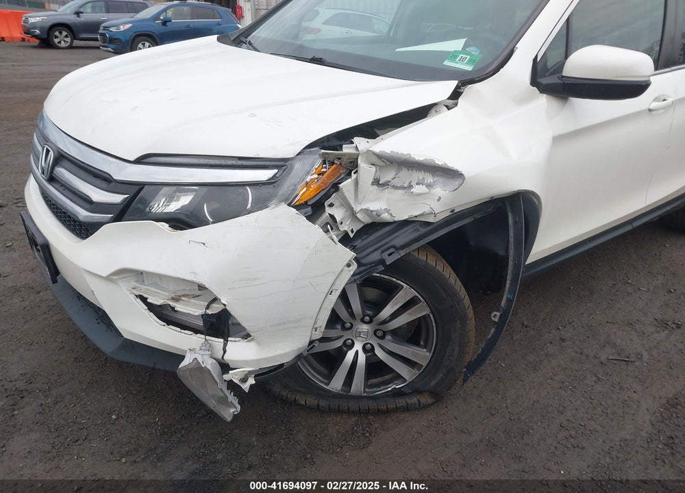 2018 HONDA PILOT VIN: 5FNYF6H36JB073198