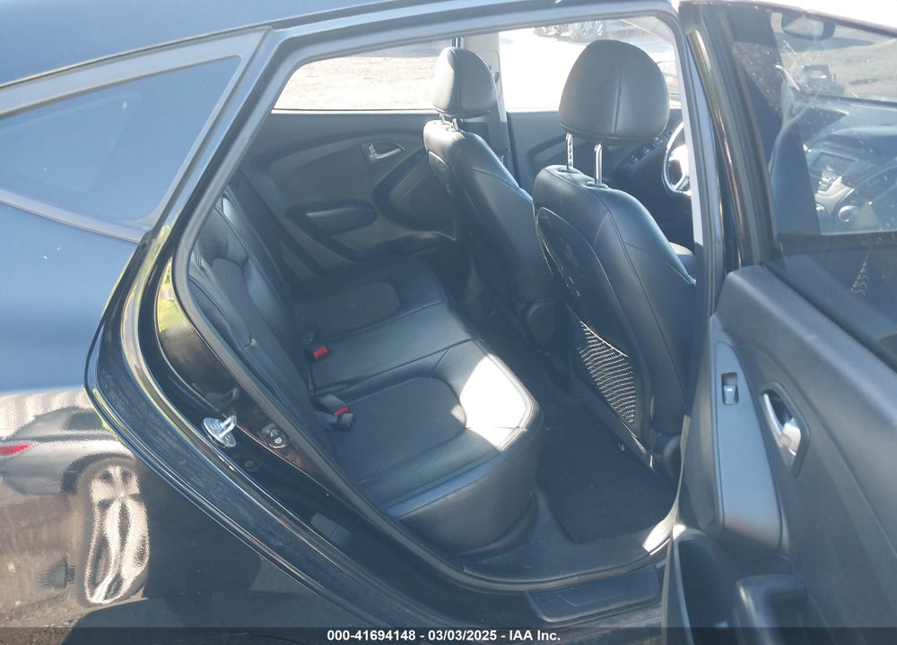 2011 HYUNDAI TUCSON GLS VIN: KM8JU3AC1BU243035