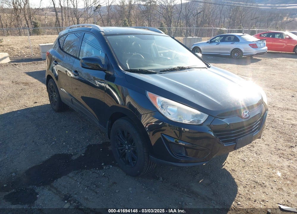 2011 HYUNDAI TUCSON GLS VIN: KM8JU3AC1BU243035