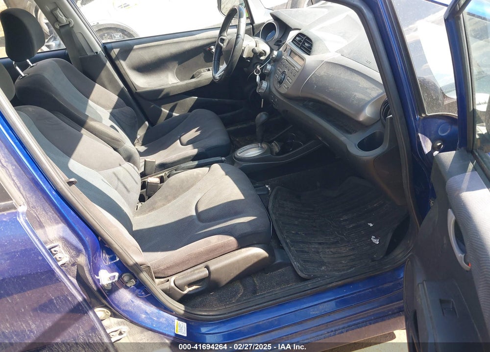 2010 HONDA FIT VIN: JHMGE8H40AS028116