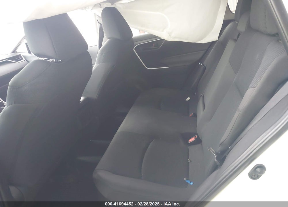 2024 TOYOTA RAV4 HYBRID LE VIN: 4T3MWRFV8RU147151