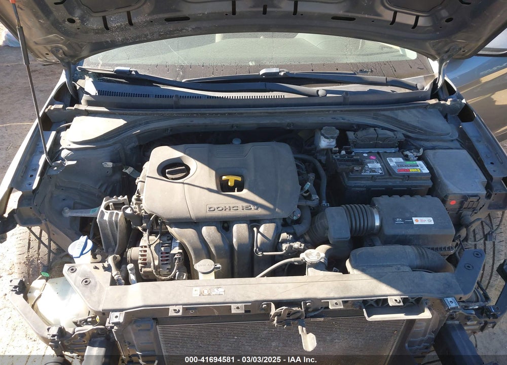 2019 HYUNDAI ELANTRA VIN: 5NPD74LF1KH489759