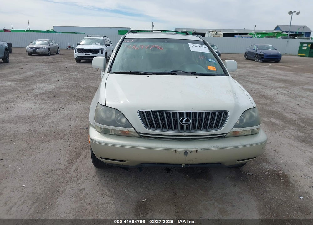 2000 LEXUS RX 300 VIN: JT6GF10U0Y0081820