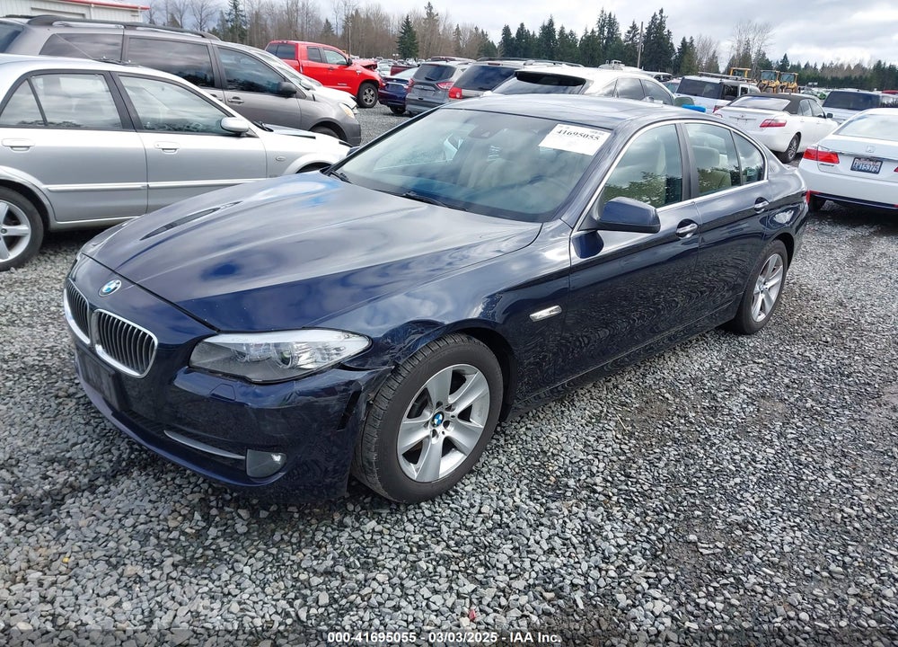 2011 BMW 528I VIN: WBAFR1C59BC743588
