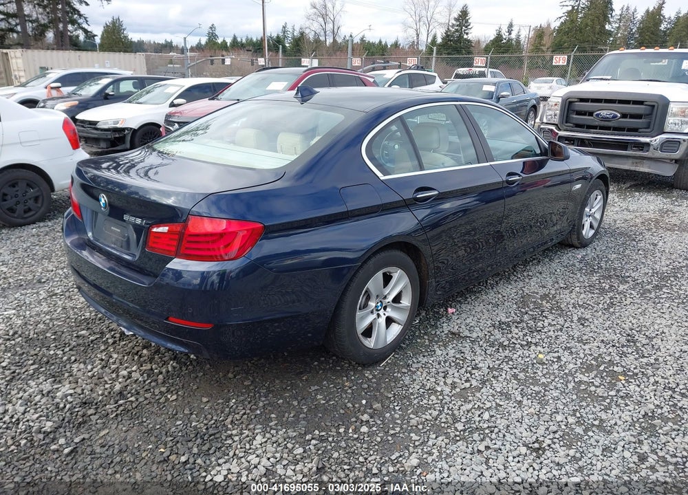 2011 BMW 528I VIN: WBAFR1C59BC743588