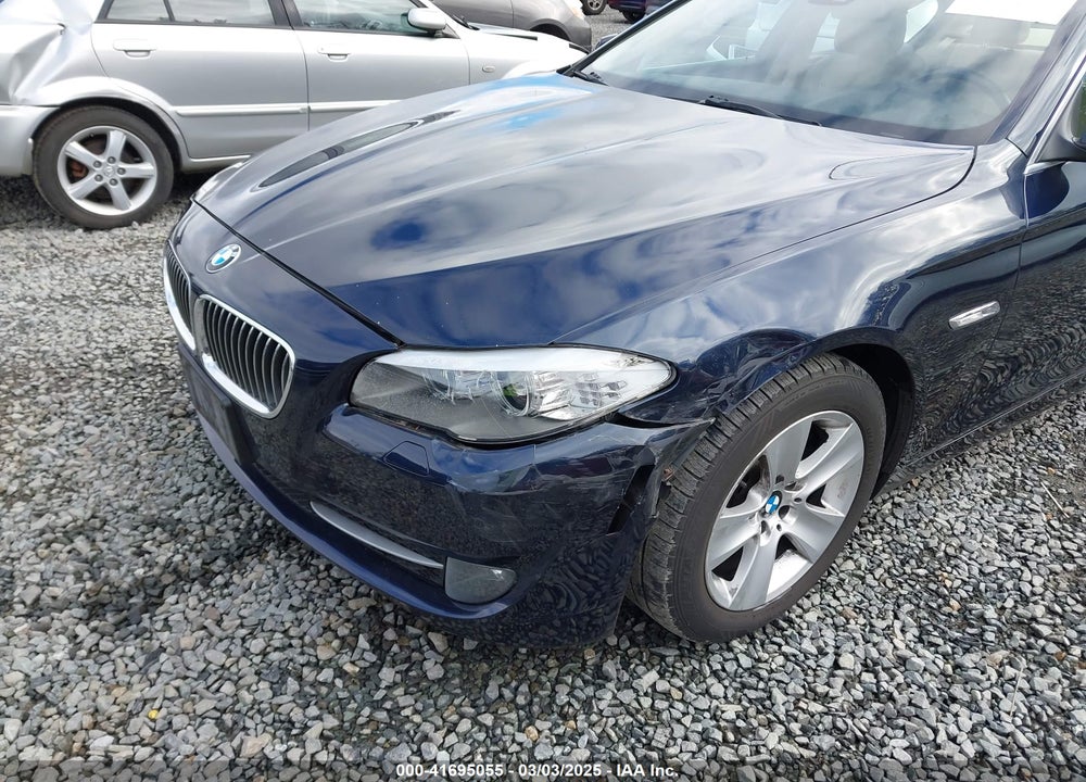 2011 BMW 528I VIN: WBAFR1C59BC743588