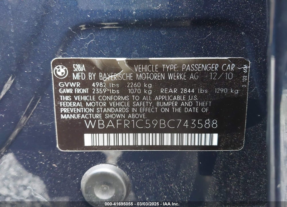 2011 BMW 528I VIN: WBAFR1C59BC743588