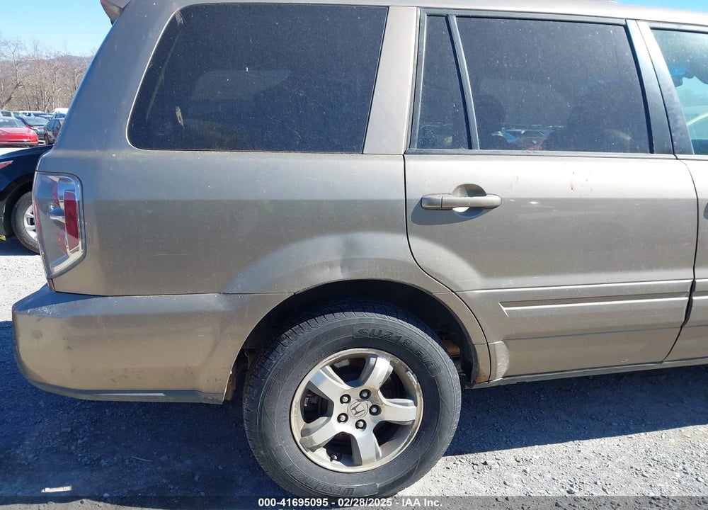 2008 HONDA PILOT VIN: 5FNYF18778B052859