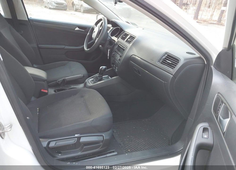 2015 VOLKSWAGEN JETTA VIN: 3VW2K7AJ3FM248524