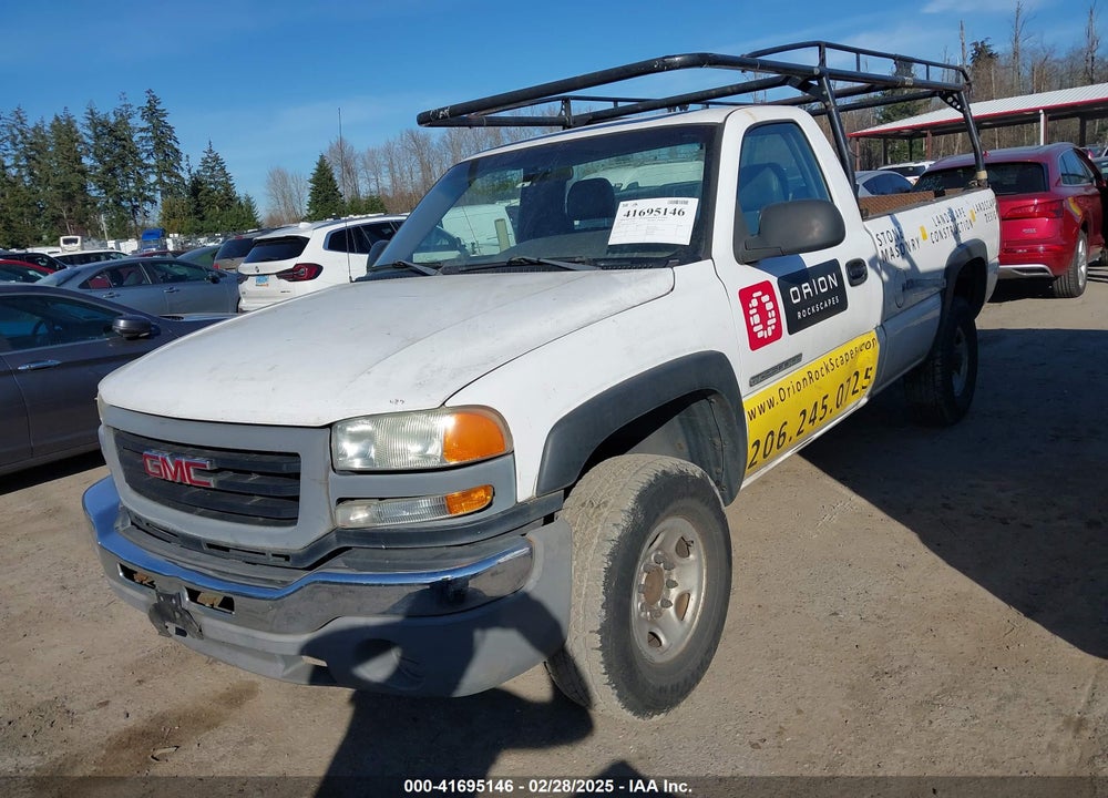 2003 GMC SIERRA 2500HD WORK TRUCK VIN: 1GTHC24U03Z220743