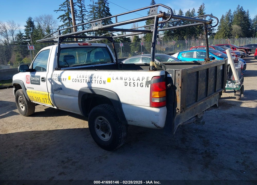 2003 GMC SIERRA 2500HD WORK TRUCK VIN: 1GTHC24U03Z220743