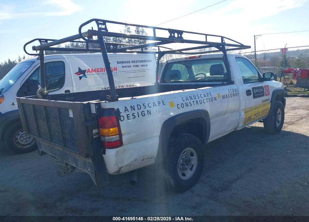 2003 GMC SIERRA 2500HD WORK TRUCK VIN: 1GTHC24U03Z220743
