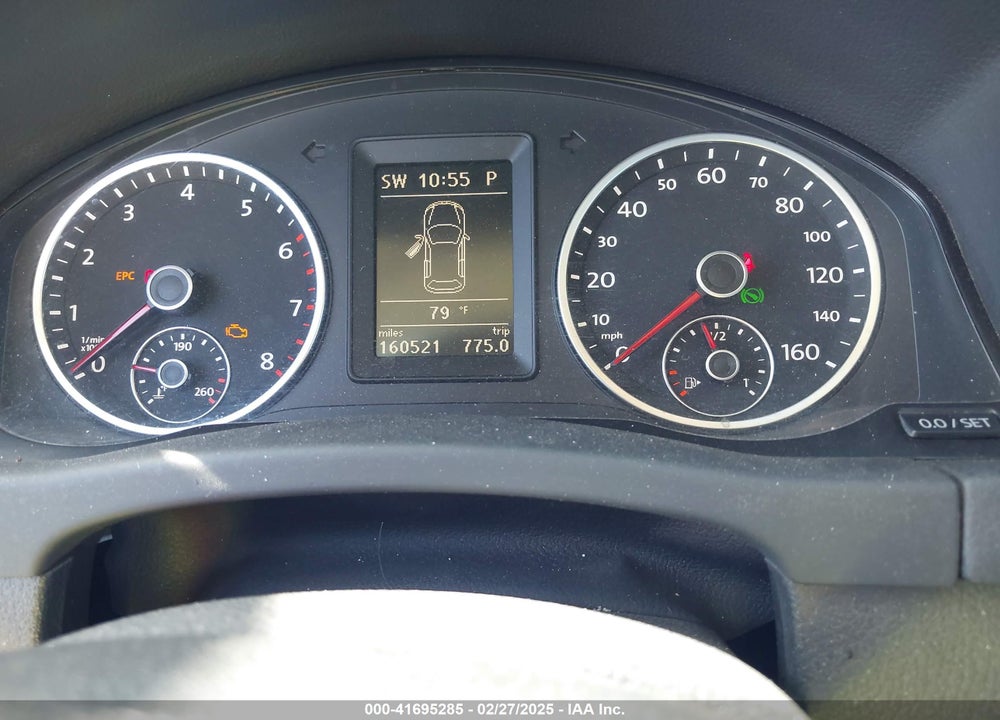 2010 VOLKSWAGEN TIGUAN VIN: WVGAV7AX2AW513545