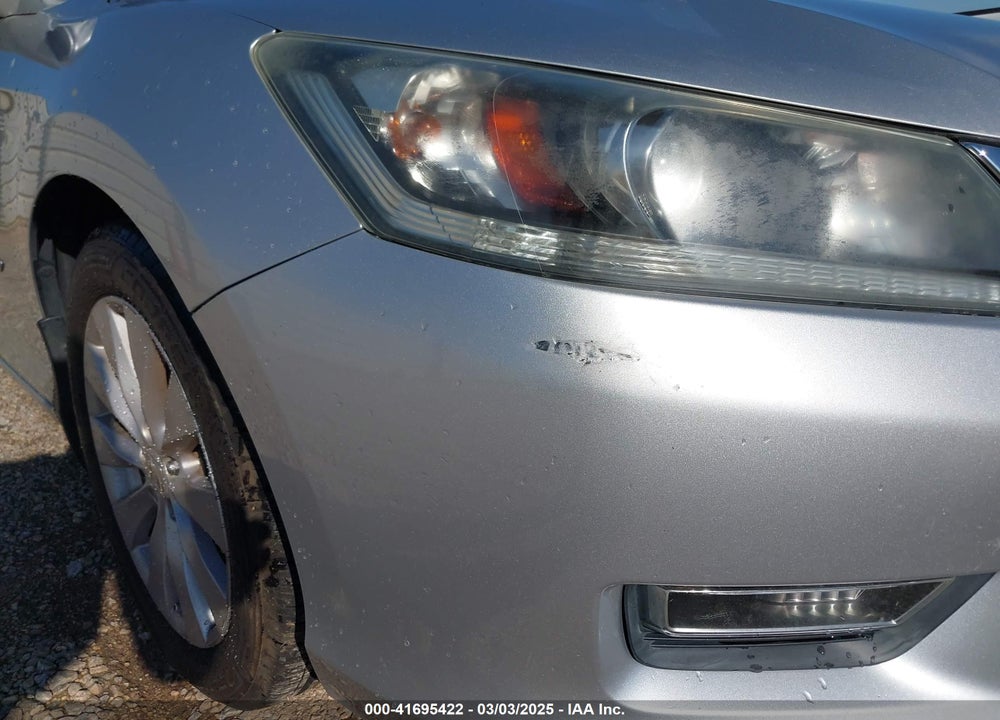 2013 HONDA ACCORD VIN: 1HGCR2F87DA056370
