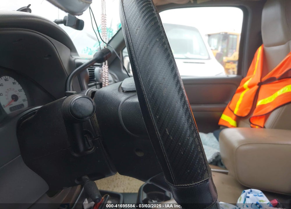 2005 FORD RANGER VIN: 1FTYR10U35PA80412