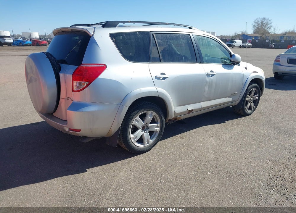 2006 TOYOTA RAV4 VIN: JTMBD32V065018050