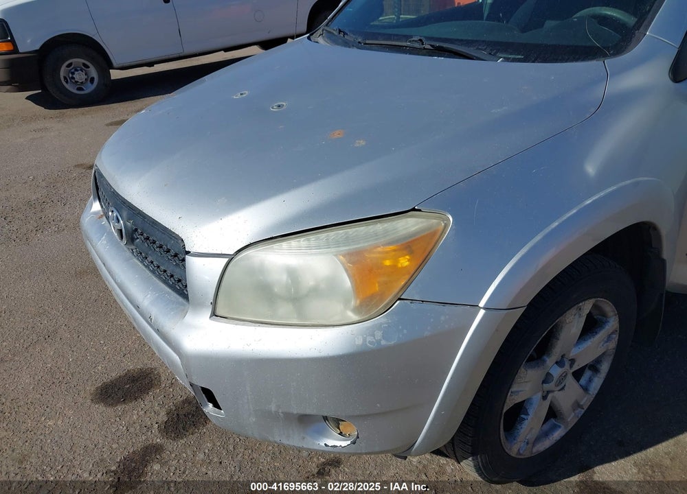 2006 TOYOTA RAV4 VIN: JTMBD32V065018050