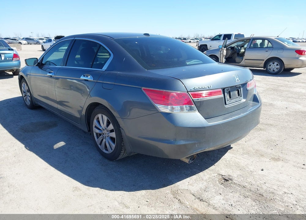 2011 HONDA ACCORD VIN: 1HGCP3F85BA001859