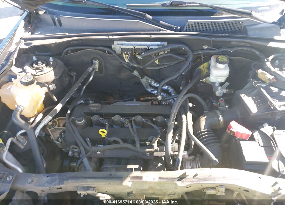 2011 FORD ESCAPE VIN: 1FMCU0D76BKA14884