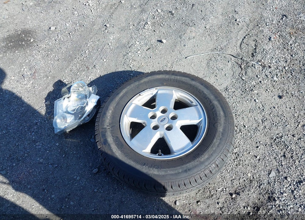 2011 FORD ESCAPE VIN: 1FMCU0D76BKA14884