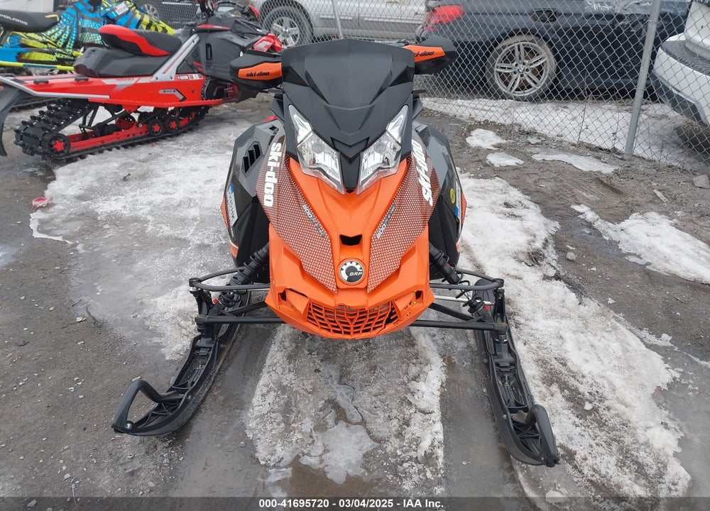 2015 SKI DOO RENEGADE X 850 VIN: 2BPSUWFE9FV000152