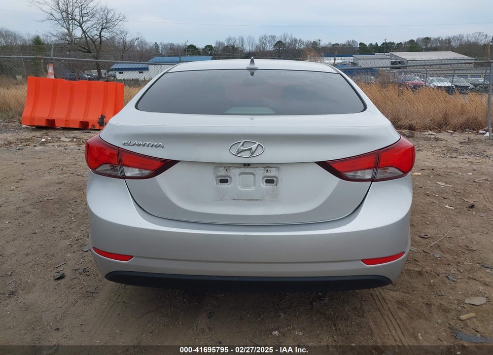 2014 HYUNDAI ELANTRA VIN: KMHDH4AE5EU087028