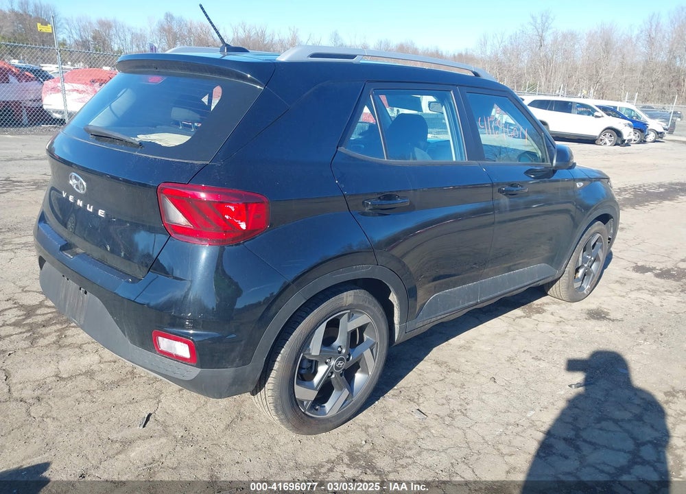 2024 HYUNDAI VENUE VIN: KMHRC8A33RU293139