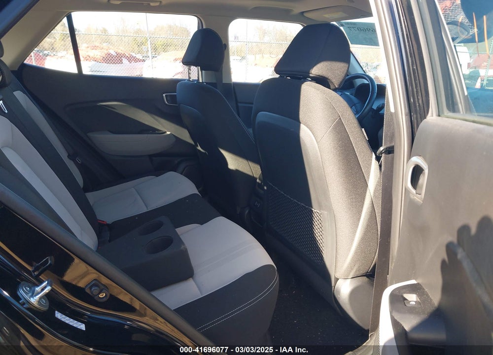 2024 HYUNDAI VENUE VIN: KMHRC8A33RU293139