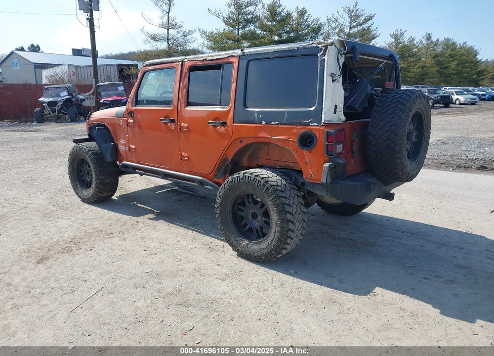 2011 JEEP WRANGLER UNLIMITED SAHARA VIN: 1J4HA5H17BL509444