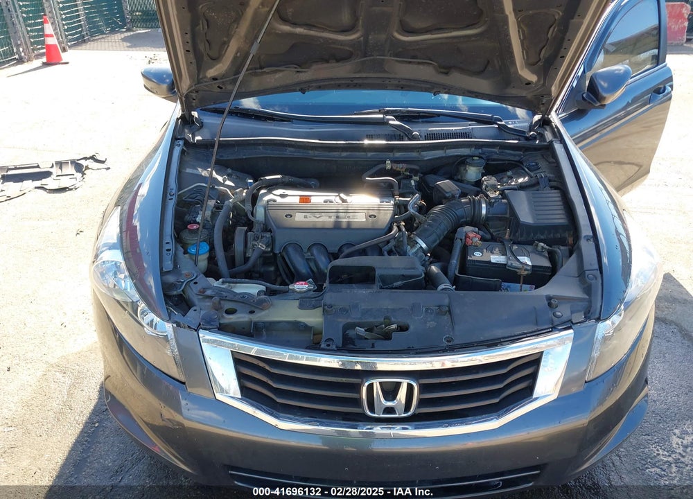 2009 HONDA ACCORD 2.4 LX VIN: 1HGCP26349A037759