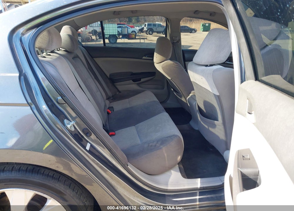 2009 HONDA ACCORD 2.4 LX VIN: 1HGCP26349A037759