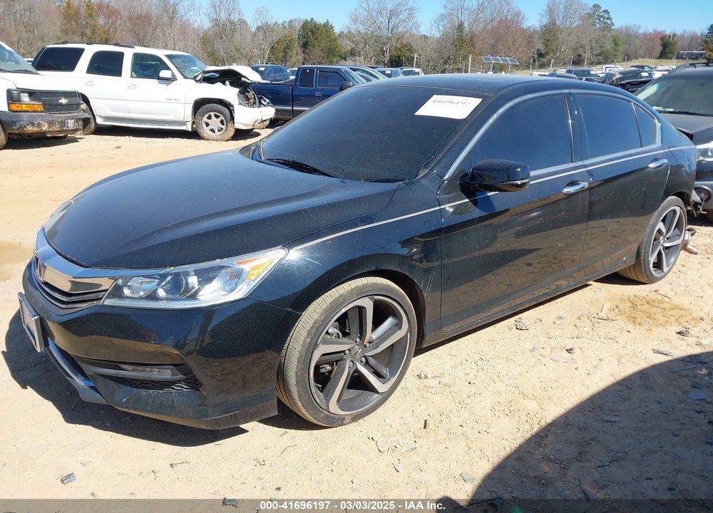 2017 HONDA ACCORD VIN: 1HGCR3F00HA004780